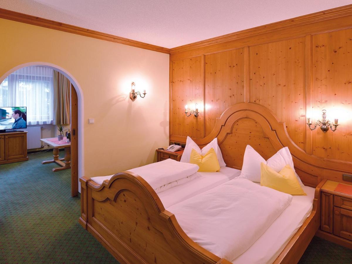 Pension Cafe Fritz Lech am Arlberg Bagian luar foto