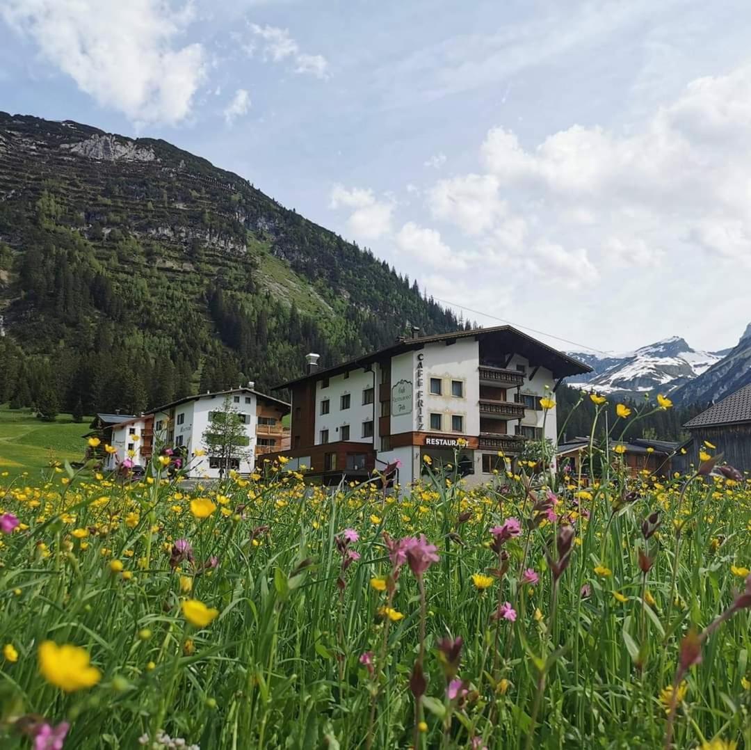 Pension Cafe Fritz Lech am Arlberg Bagian luar foto